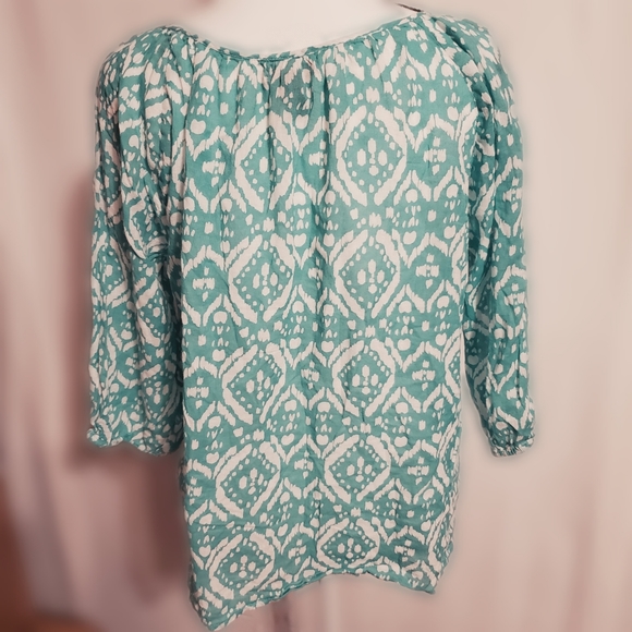 GAP Seafoam Green & White Blouse - Picture 2 of 3